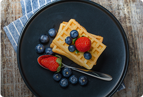 Protein waffles & berries